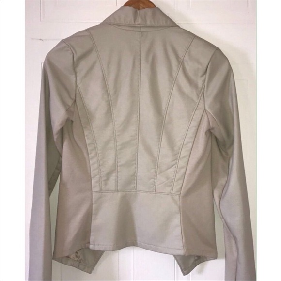 Cream Fitted Leather Jacket - Picture 3 of 4